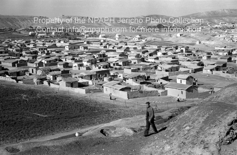 Refugee camp seen from Tell es-Sultan (5 Jan 1954; ID: cBoerpSultan8.8; Source: photo; Repository: NPAPH; Creator: Leo Boer)