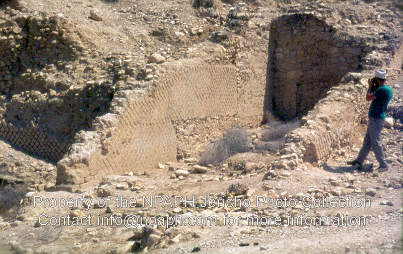 Tell Abu es-Alayik, Herodian Jericho (1973; ID: cVriezenpAbuel-Alayik1600; Source: photo; Repository: NPAPH; Creator: K. Vriezen)
