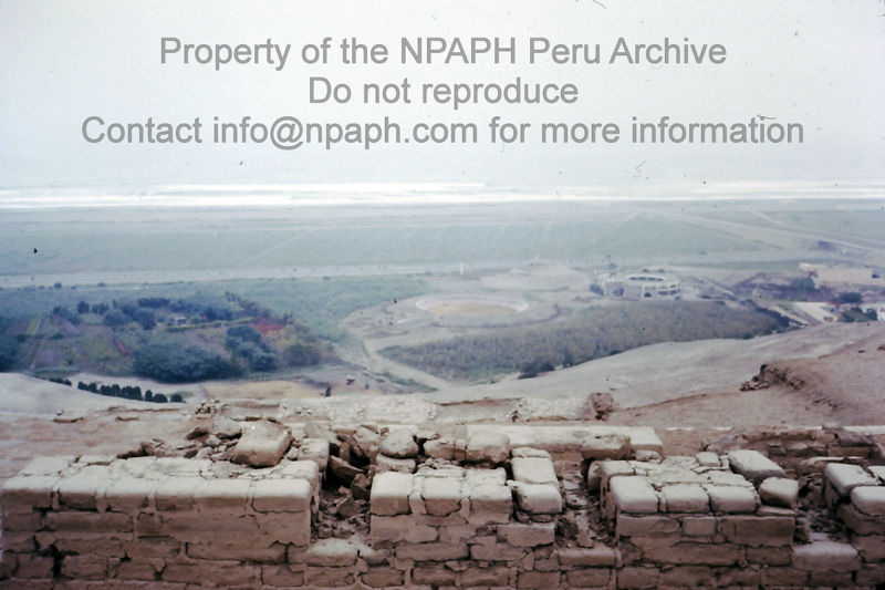 Pachacamac (major long – occupied site); note coastal climate of desert with fog (May 1975; ID: cTugenpPeru0009; Source: slide; Depository: NPAPH; Creator: Philip Tugendrajch)