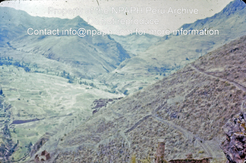 Inca sites near Cusco with Inca terracing; Urubamba River (1975-1976; ID: cTugenpPeru0273; Source: slide; Depository: NPAPH; Creator: Philip Tugendrajch)