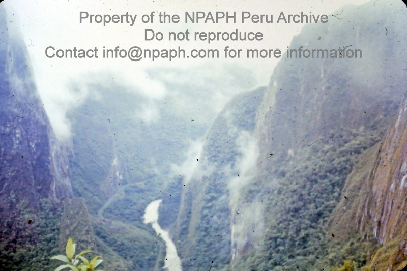 Machu Picchu; Urubamba River (1975-1976; ID: cTugenpPeru0295; Source: slide; Depository: NPAPH; Creator: Philip Tugendrajch)